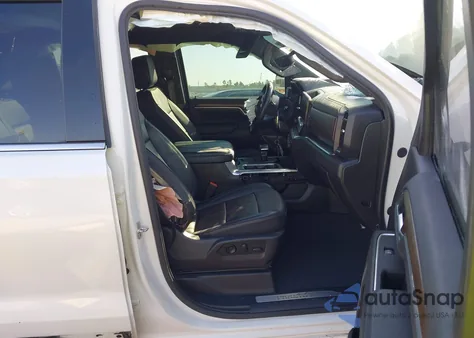 2025 Chevrolet Silverado 1500 4Wd Short Bed High Country z USA, uszkodzony, nr VIN 1GCUKJEL7SZ110059